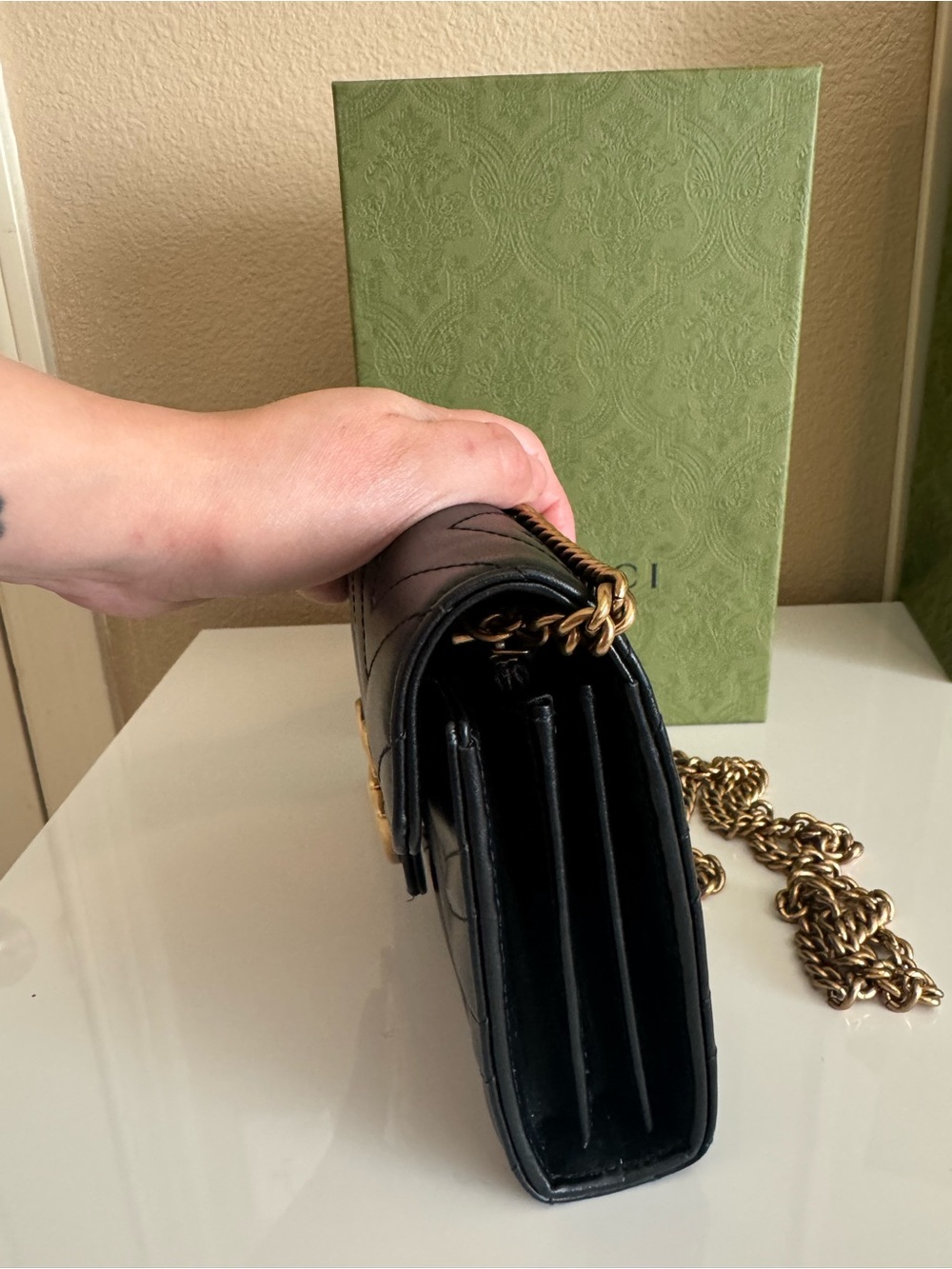 Gucci Black Chevron Marmont Crossbody Bag - Picture 3 of 16